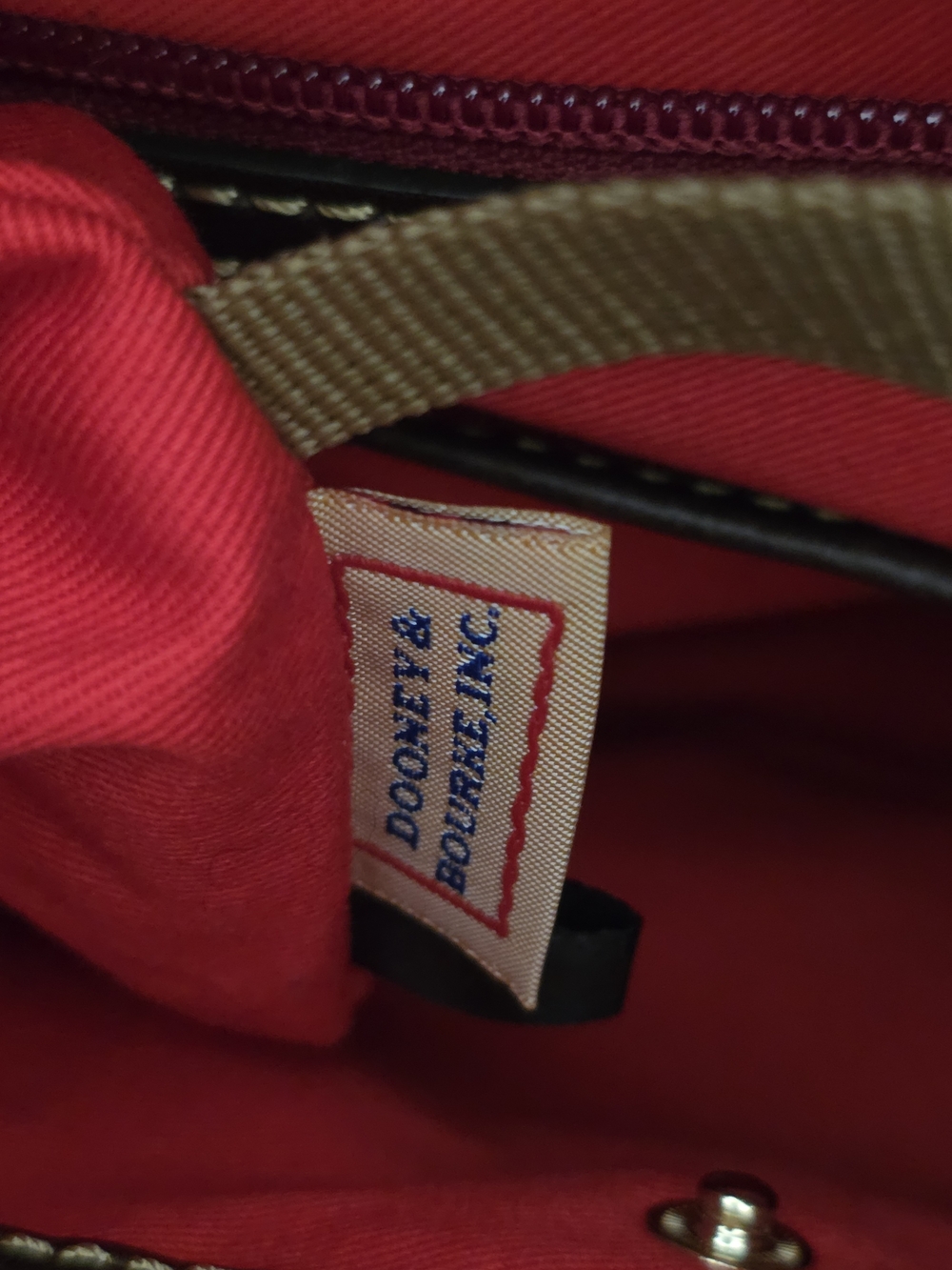 Dooney & Bourke Florentine Stanwich Satchel Red Brown Tmoro Trim NWOT - Picture 15 of 16